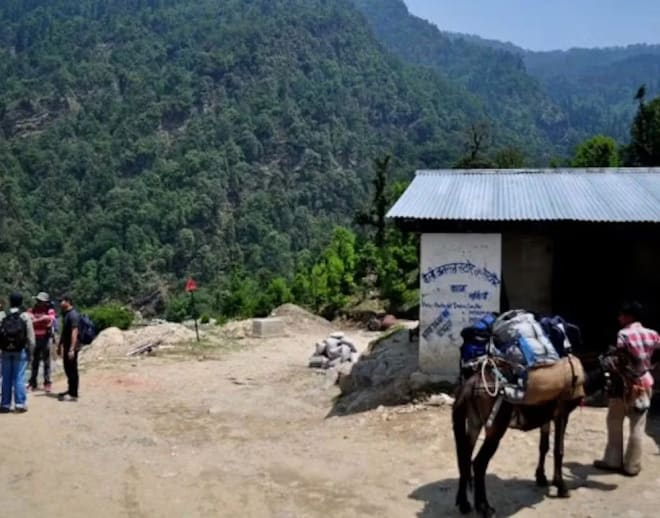 Sunderdhunga Trek Image