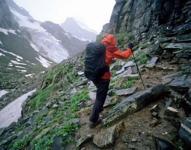 Hampta Valley Snow trek Image