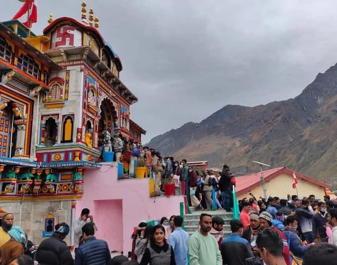 Badrinath Trek Image