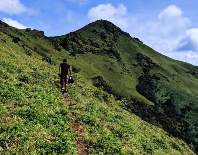 Bababudangiri Trek Image