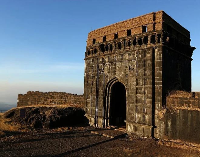 Raigad fort trek Image