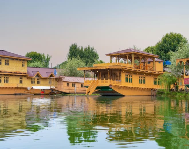 Kashmir Group Tour Package from Delhi Image