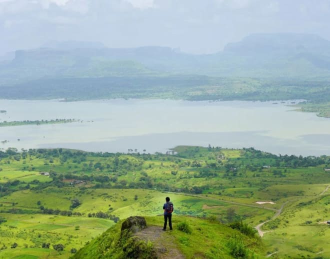 Kavnai fort trek Image