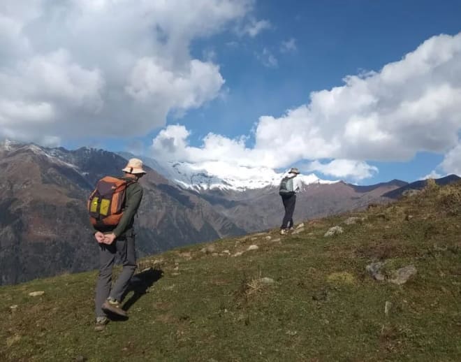 Rani Sui Lake Trek Image