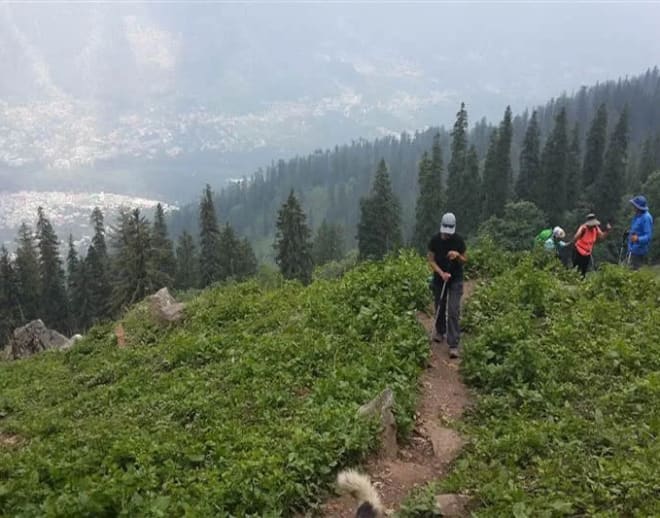 Rani Sui Lake Trek Image