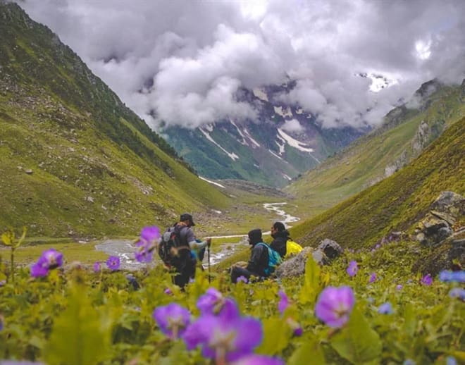 Pin Bhaba pass trek Image