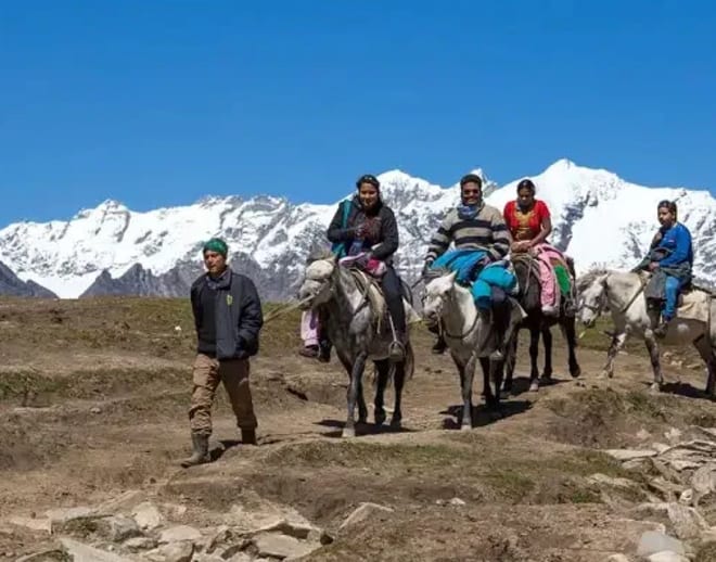 Horse riding in manali Image