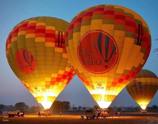 Sky Waltz Balloon Safari Image