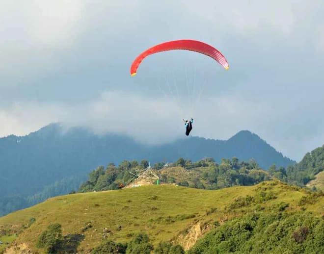 Paragliding in Barot Image