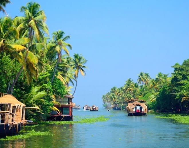 Kerela Tour Package From Mumbai and Pune With Munnar Sightseeing Image