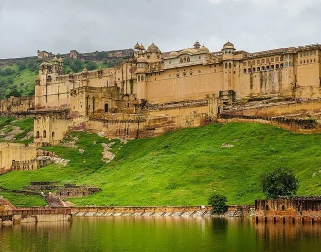 Unlock Hidden Amber! - Guided 2-Hour Heritage Tour in Jaipur Image