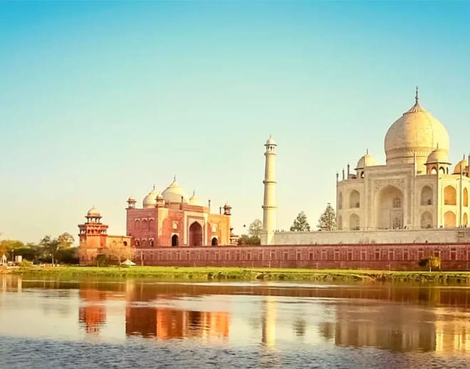 Private Taj Mahal Day Tour from Jaipur to Delhi Image