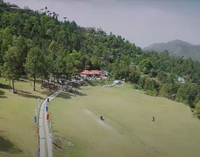 Paragliding In Shimla Image