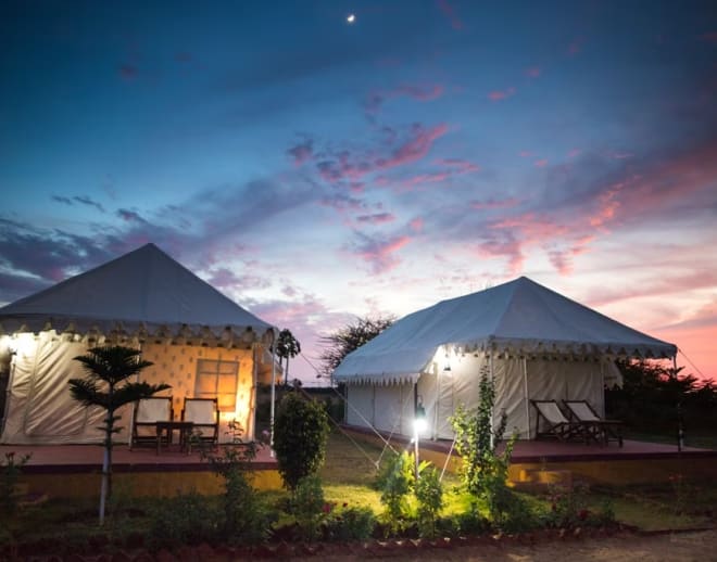 Camping in Pushkar Image