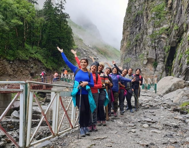 Valley Of Flower Trek With Badrinath And Hemkund Sahib Image