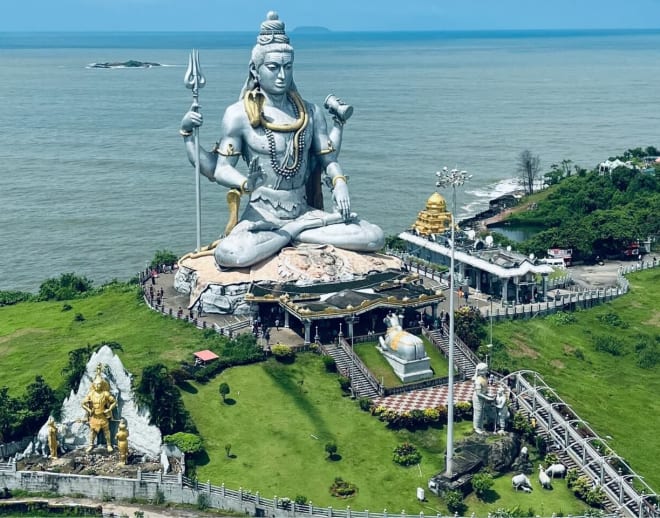 Hampi Gokarna Murudeshwar Honnavar Tour From Hyderabad Image