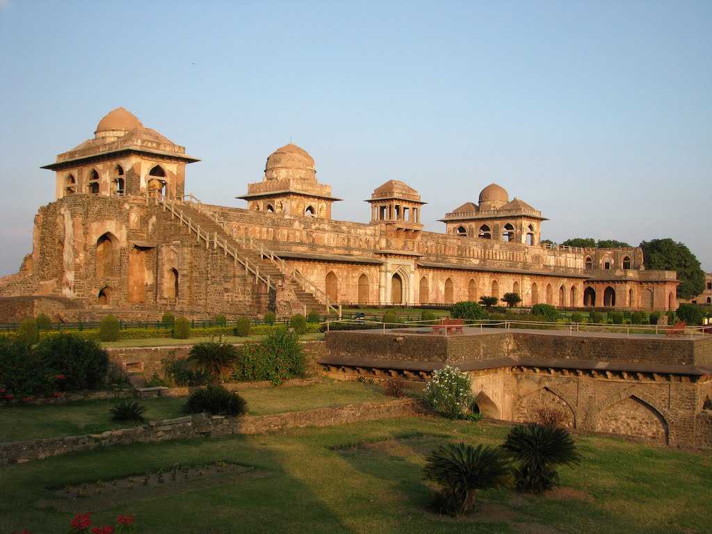 Places to Visit in Mandu