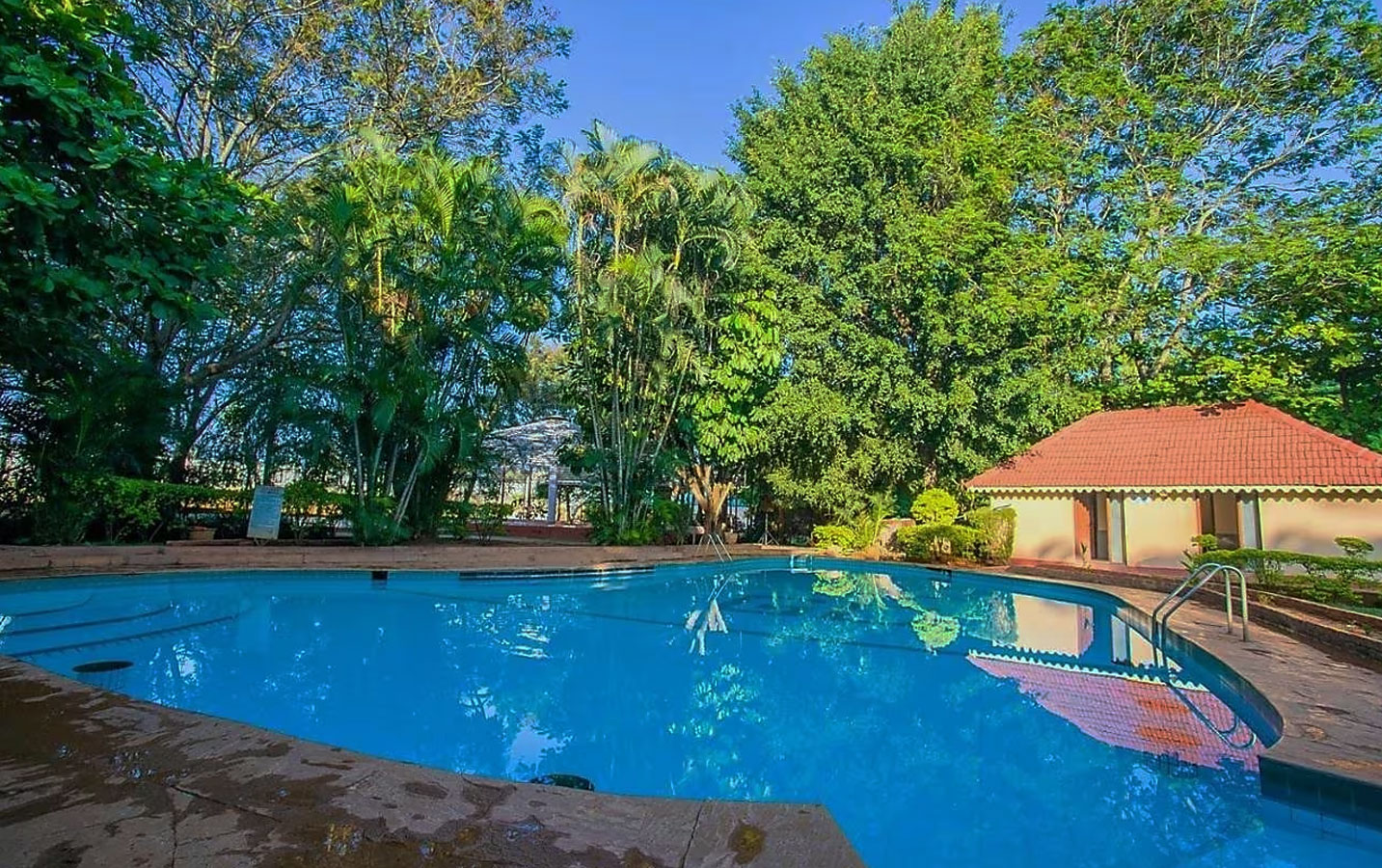 MANIPAL COUNTY RESORT BANGALORE - Image 5