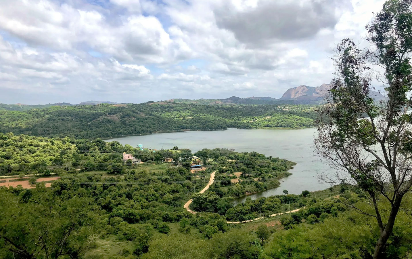 One Day Tour to Manchanabele Reservoir, Bangalore - Image 5