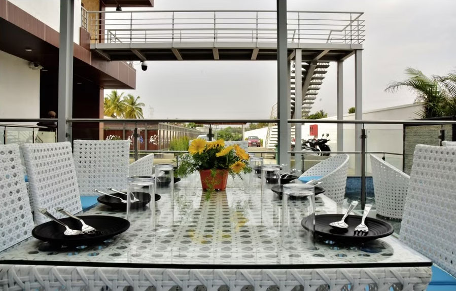 Royal Lotus View Resotel - Image 5