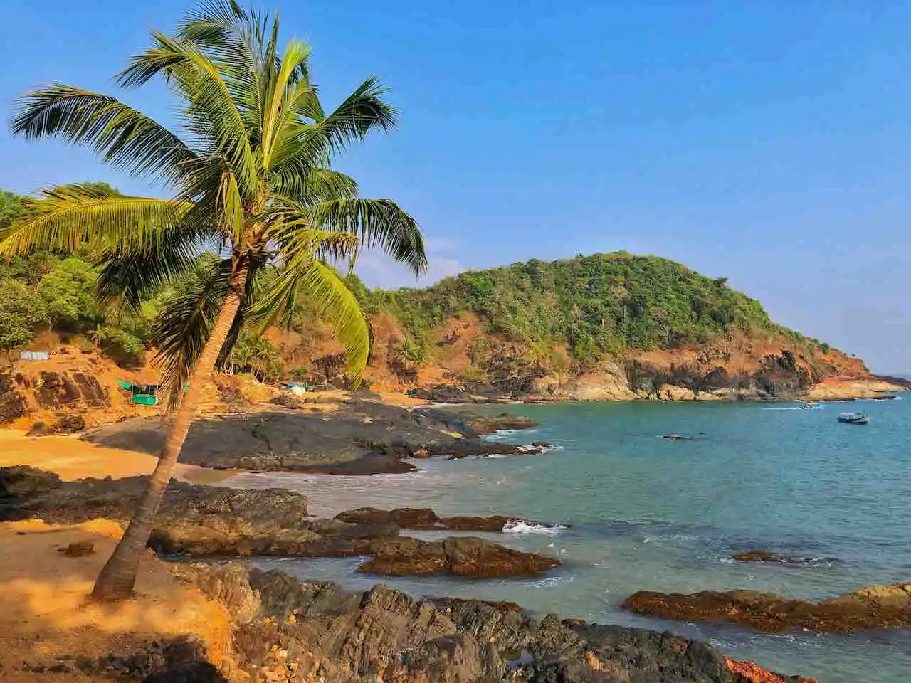 Gokarna, Dandeli, Yana, Honnavara & Murdeshwara Tour Package - Image 5