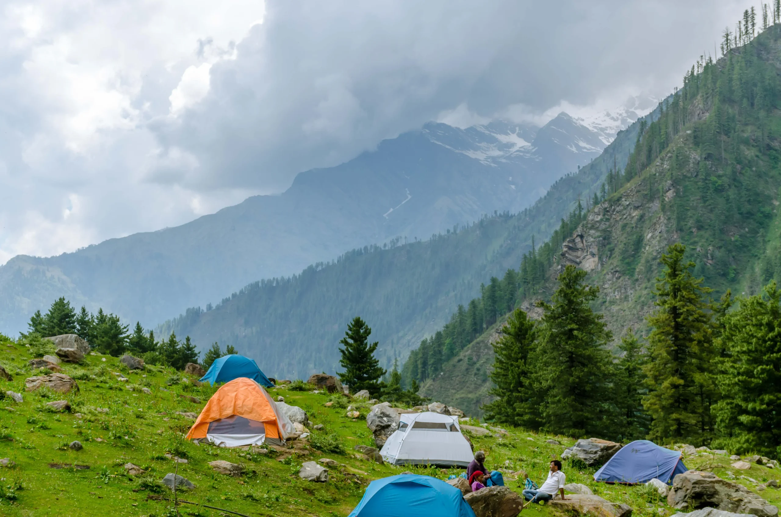 10 Solo Treks in Himachal