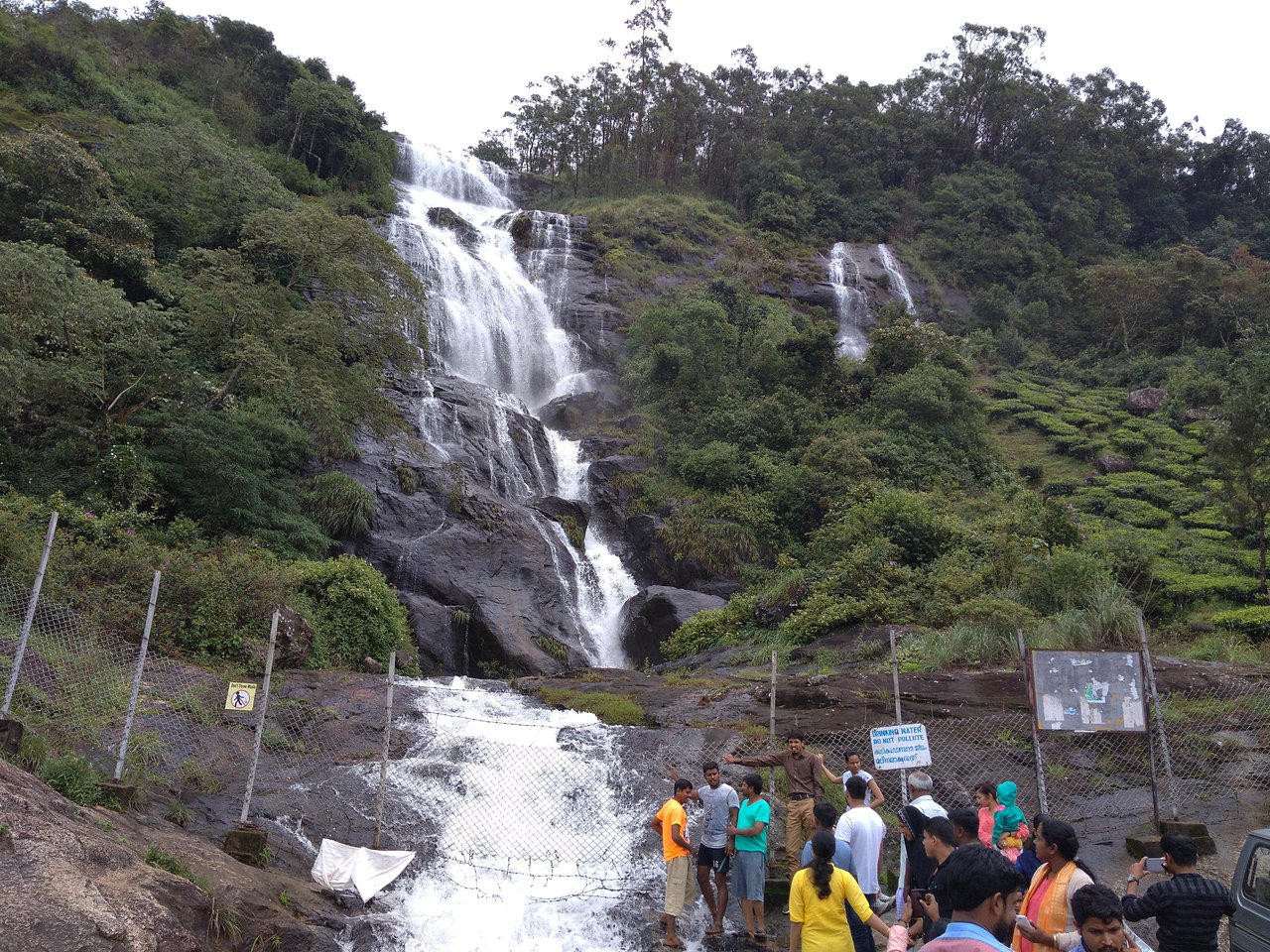 15 Best Waterfalls In Munnar