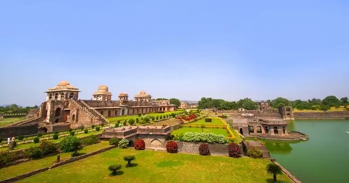 15 Famous Fun Things to Do in Indore with Family and Friends