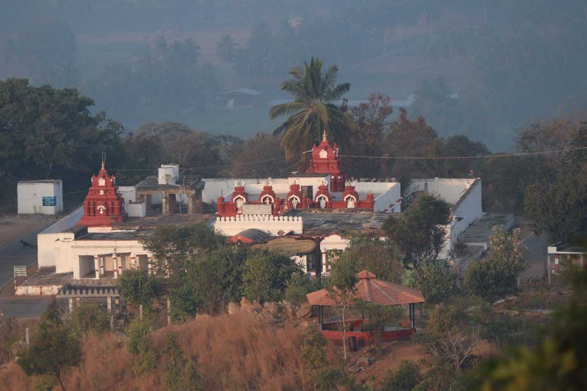 A Guide to Karighatta Temple