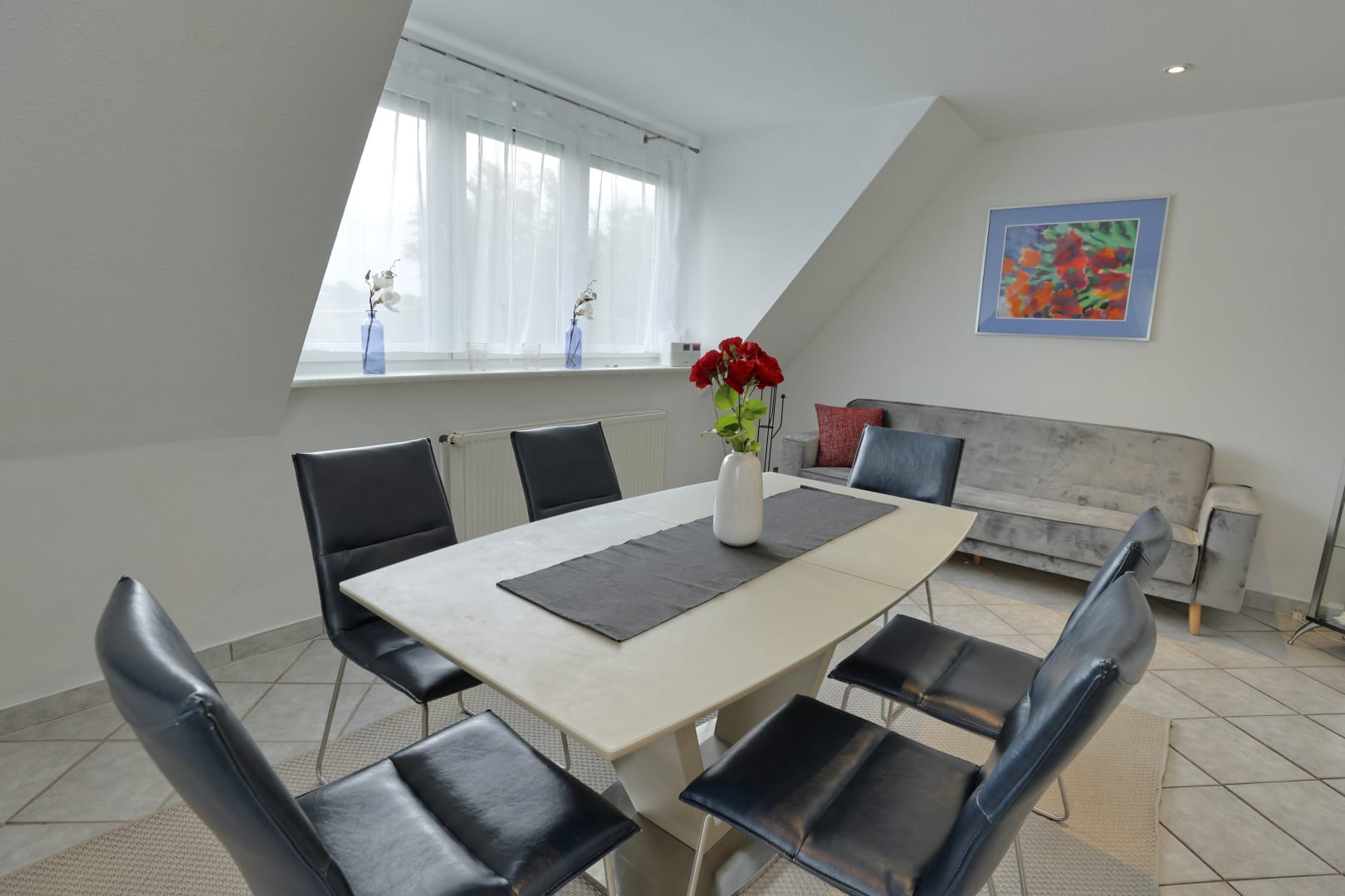 Esstisch mit 6 Stühlen