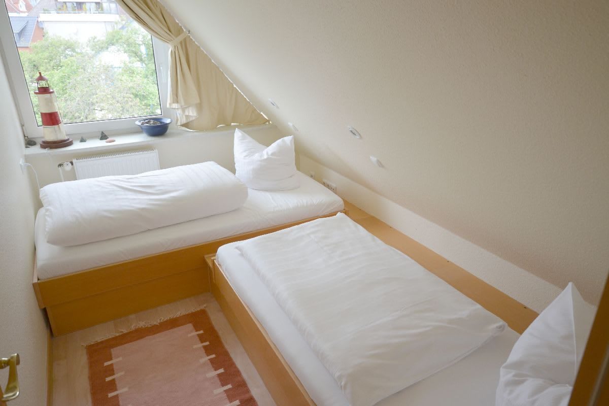 Schlafzimmer mit 2 Einzelbetten