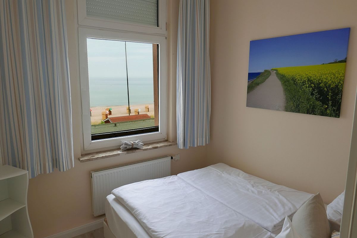 Schlafzimmer 2 mit Doppelbett