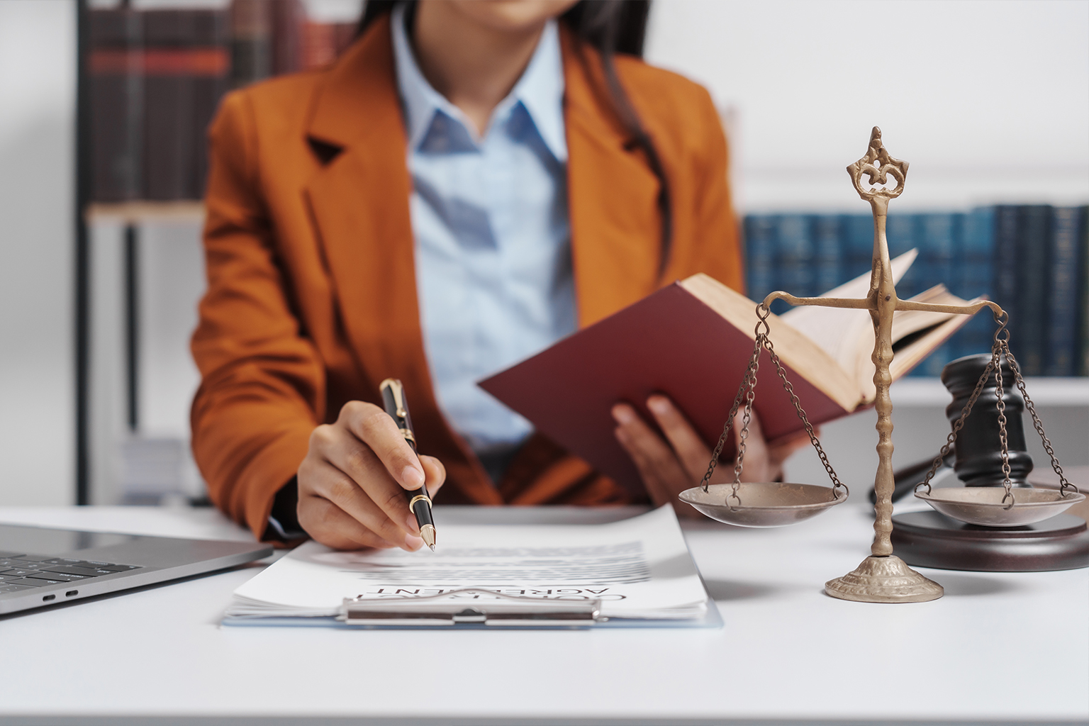 LLB / Bachelor of Laws