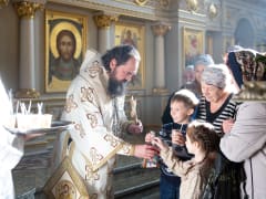 Навечерие Рождества встретили в Спасском соборе