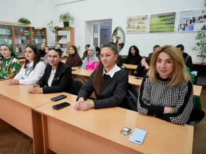 В КЧГУ прошел круглый стол «Всемирный день психического здоровья 2023: история и традиции»