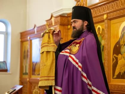 Архиепископ Феофилакт совершил литургию в храме станицы Советской