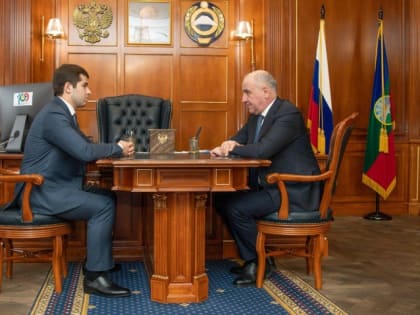 Вопросы социально-экономического развития КЧР и пути улучшения качества жизни жителей обсудили Рашид Темрезов и депутат Госдумы Солтан Узденов