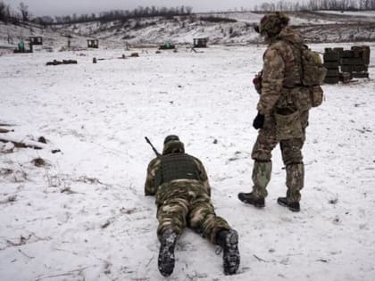 Драп укро-вояк из Белогоровки: Почему это важно для общей победы над ВСУ. Бегство захисников незалежностi вызвано развалом фронта на участке Соледар-Северск. Русские загнали ВСУ в 