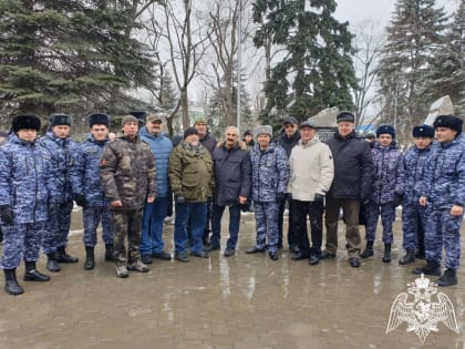 Росгвардейцы Карачаево-Черкесии приняли участие в траурном митинге в День памяти воинов-интернационалистов