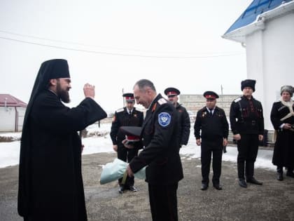 Архиепископ Феофилакт освятил купол для Георгиевского храма города Черкесска