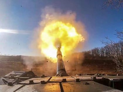 Как Украина готовится сдать Артемовск: бои в городе, диверсии в форме «Вагнера» и расправы над пророссийским населением. Минобороны России разбило танковую бригаду ВСУ в Угледаре. 