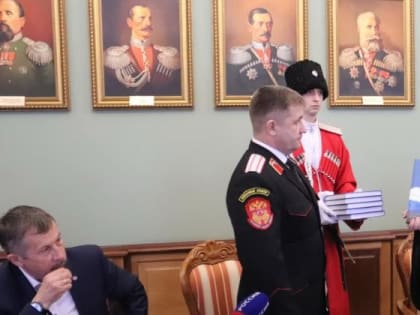 Священник рассказал атаману о сборе гуманитарной помощи