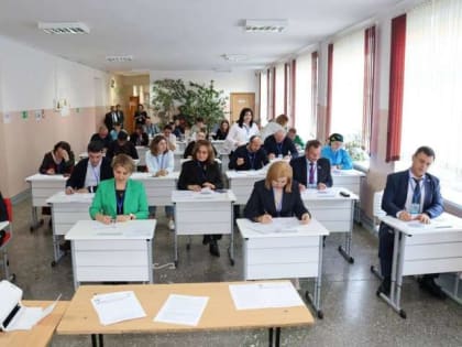 В Карачаево-Черкесии стартовала Всероссийская акция «Сдаем ЕГЭ всей семьей»