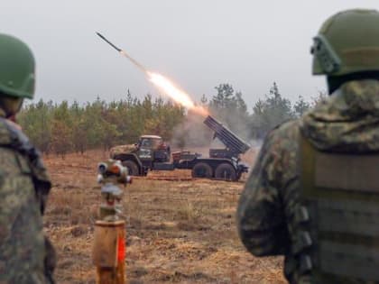 Экс-разведчик Риттер: Россия проводит операции по полному уничтожению ВСУ. Битва за Авдеевку, 17-й день: наемники сбежали, бандеровцы начинают паниковать