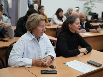 В Карачаево-Черкесском госуниверситете им.У.Д. Алиева прошел межрегиональный круглый стол «География – сила гор»