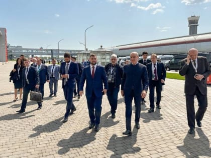 Рашид Темрезов возглавил делегацию КЧР на Международном экономическом форуме «Россия – Исламский мир: KazanForum 2023»