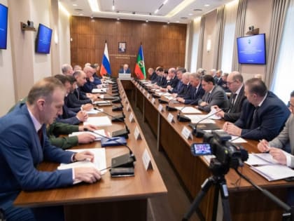 Вопросы защищенности объектов жизнеобеспечения и военных комиссариатов обсудили на заседании АТК