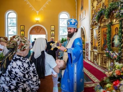 Архиепископ Феофилакт посетил детский дом города Новопавловска