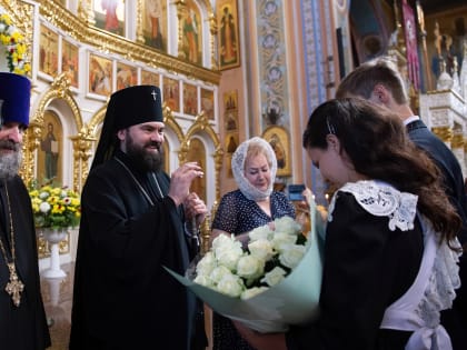 Учредитель поздравил выпускников православной гимназии