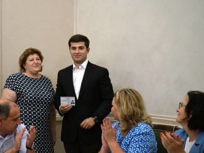 Избирком КЧР зарегистрировал Солтана Узденова кандидатом на довыборах в Госдуму